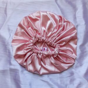 bonnet en satin rose